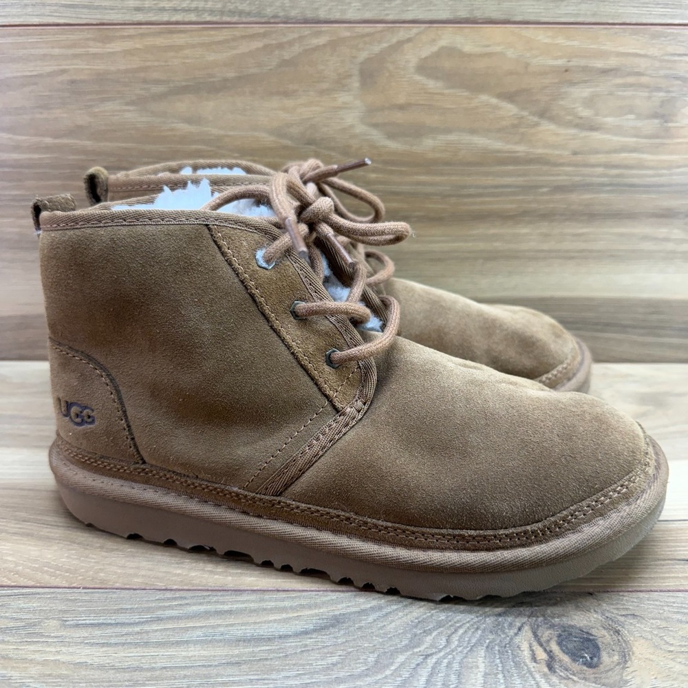 UGG Youth Neumel Chukka Boot Big Kids 5 Chestnut Suede Shearling Sherpa Fur